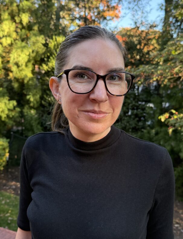 Dr. Sarah Bass Wins 2025 CNMS Excellence in Teaching Award