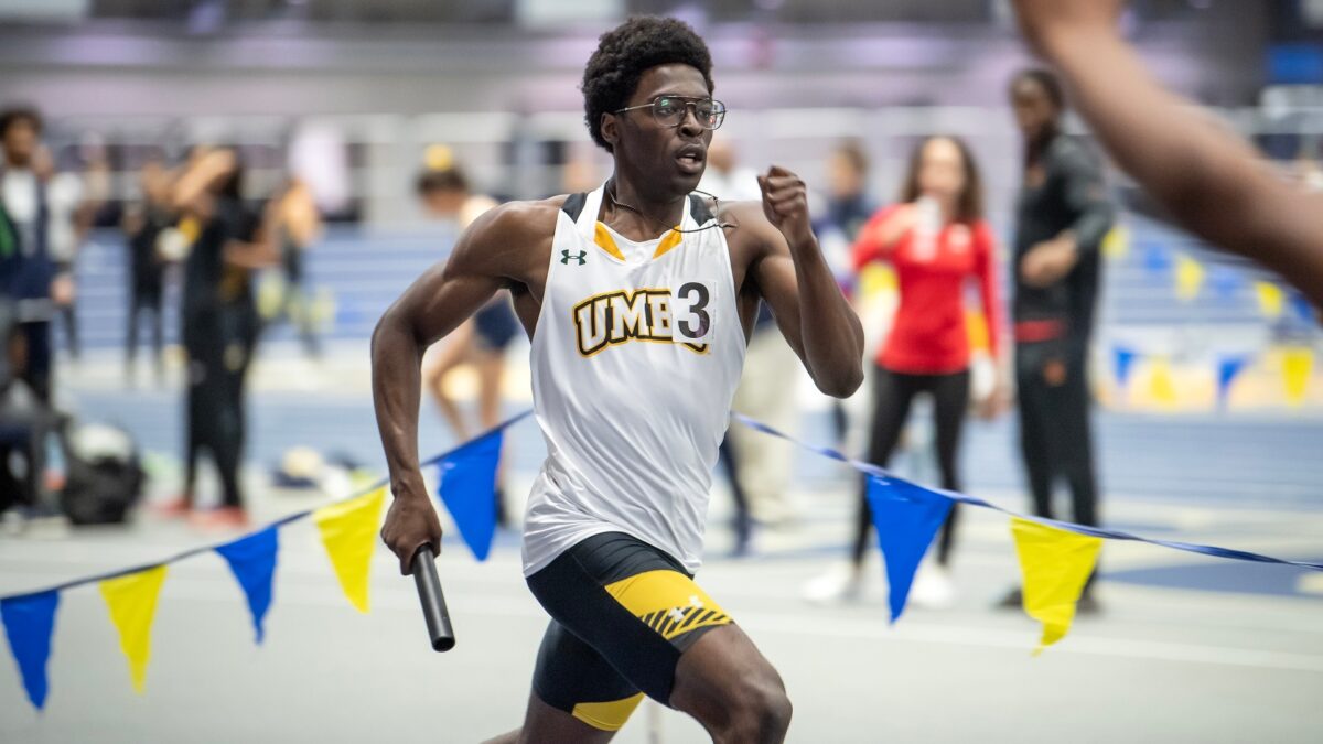 Senior Biochemistry Student Named “Arthur Ashe Jr. Male Sports Scholar of the Year”