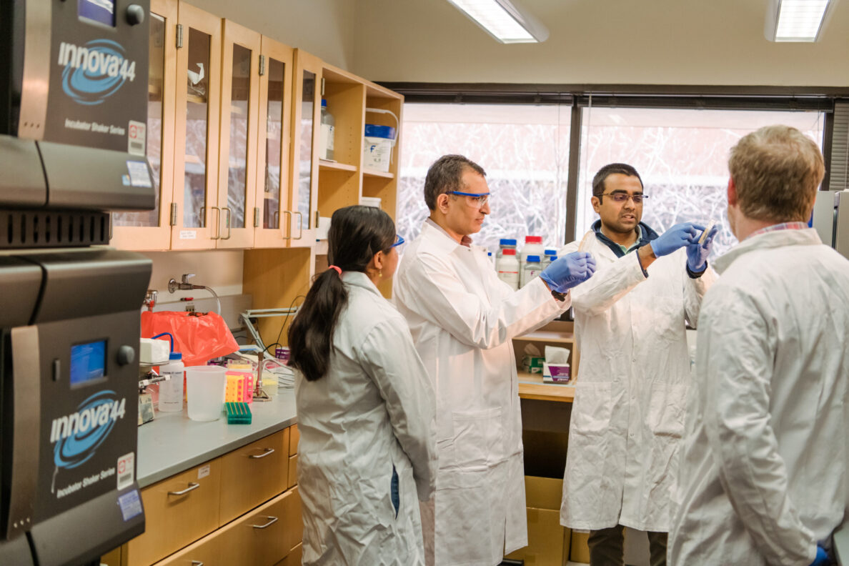 Generational Research Team from Koirala Lab (High School, Undergraduate, Graduate and Professor) Elucidate the Structural Basis of Enteroviral RNA Synthesis in New Nat. Comm.…